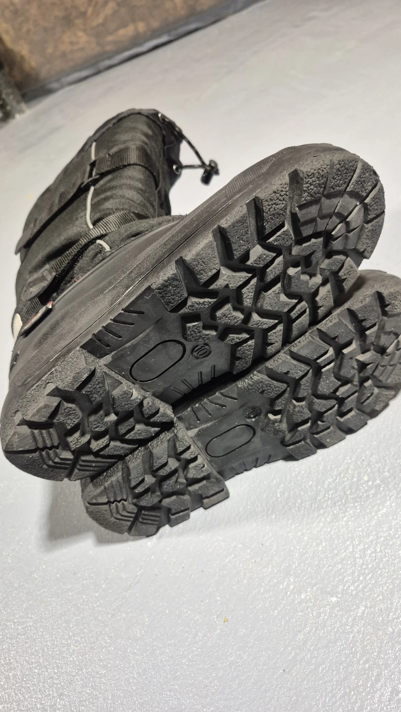 Black Winter Boots Size 10 - photo 3