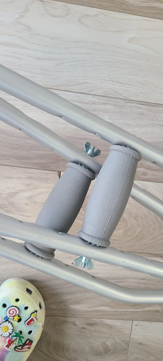 Adjustable Aluminum Crutches - photo 5