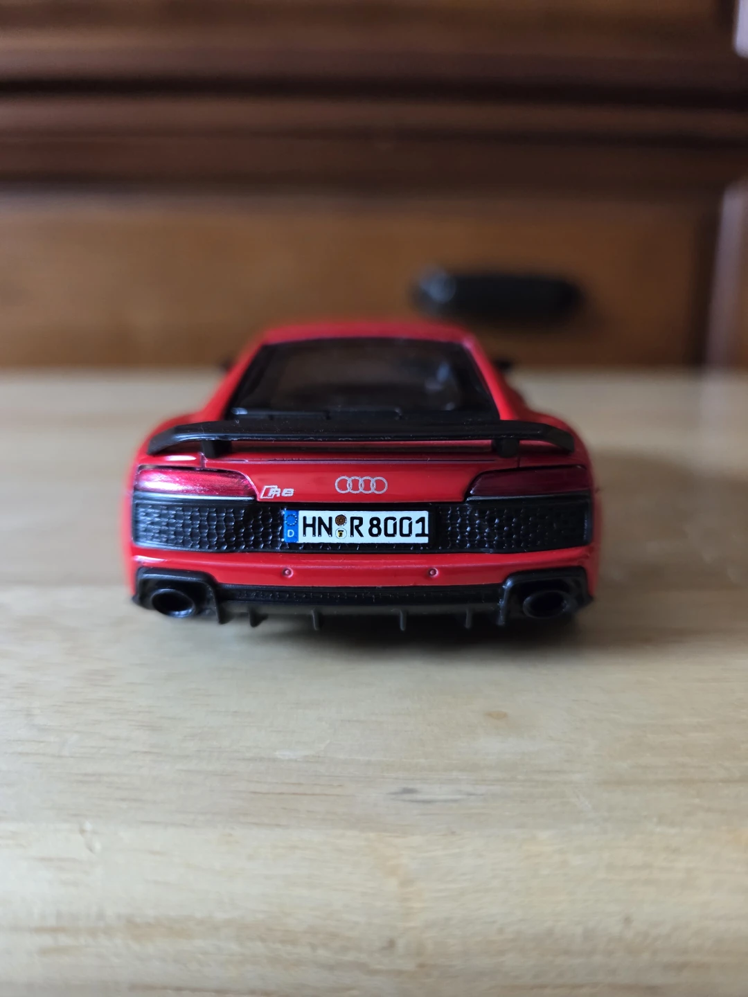 Red 2020 Audi R8 Coupé Scale 1/36 Toy Car - photo 3