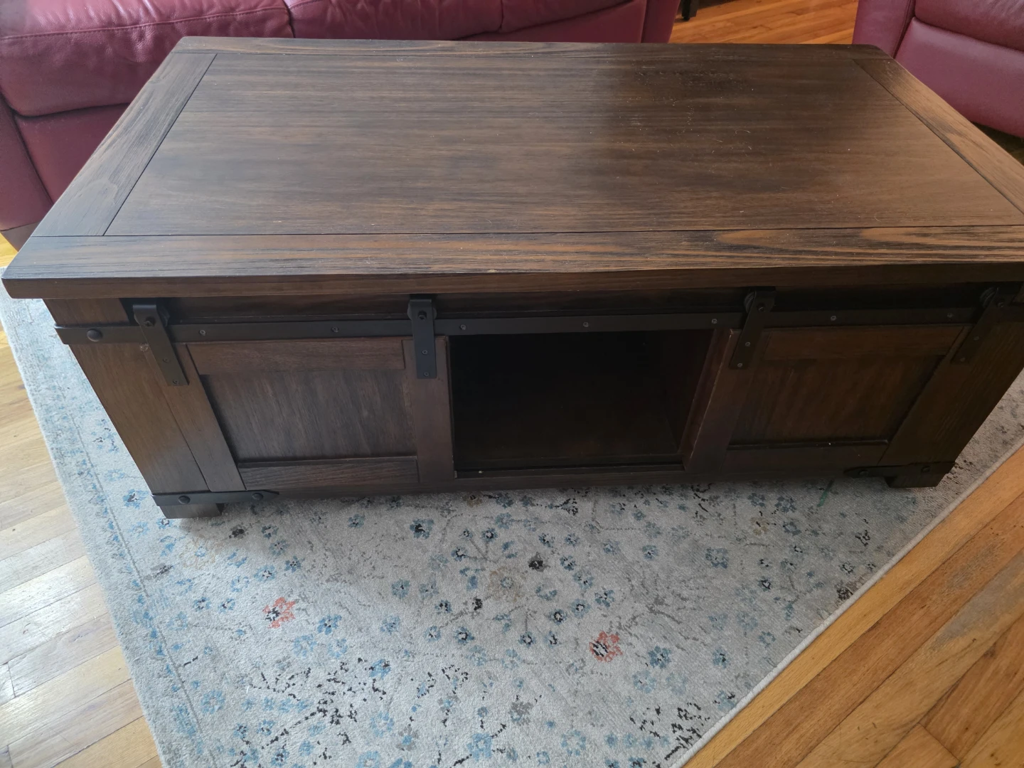 On wheels: Dark Wood Coffee Table with Sliding Doors. - photo 2