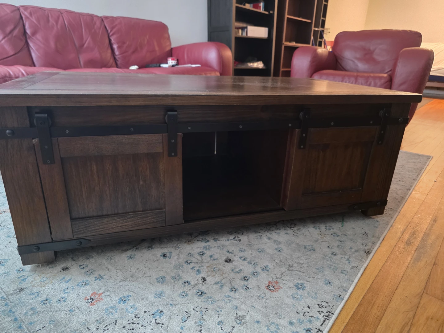 On wheels: Dark Wood Coffee Table with Sliding Doors. - photo 5