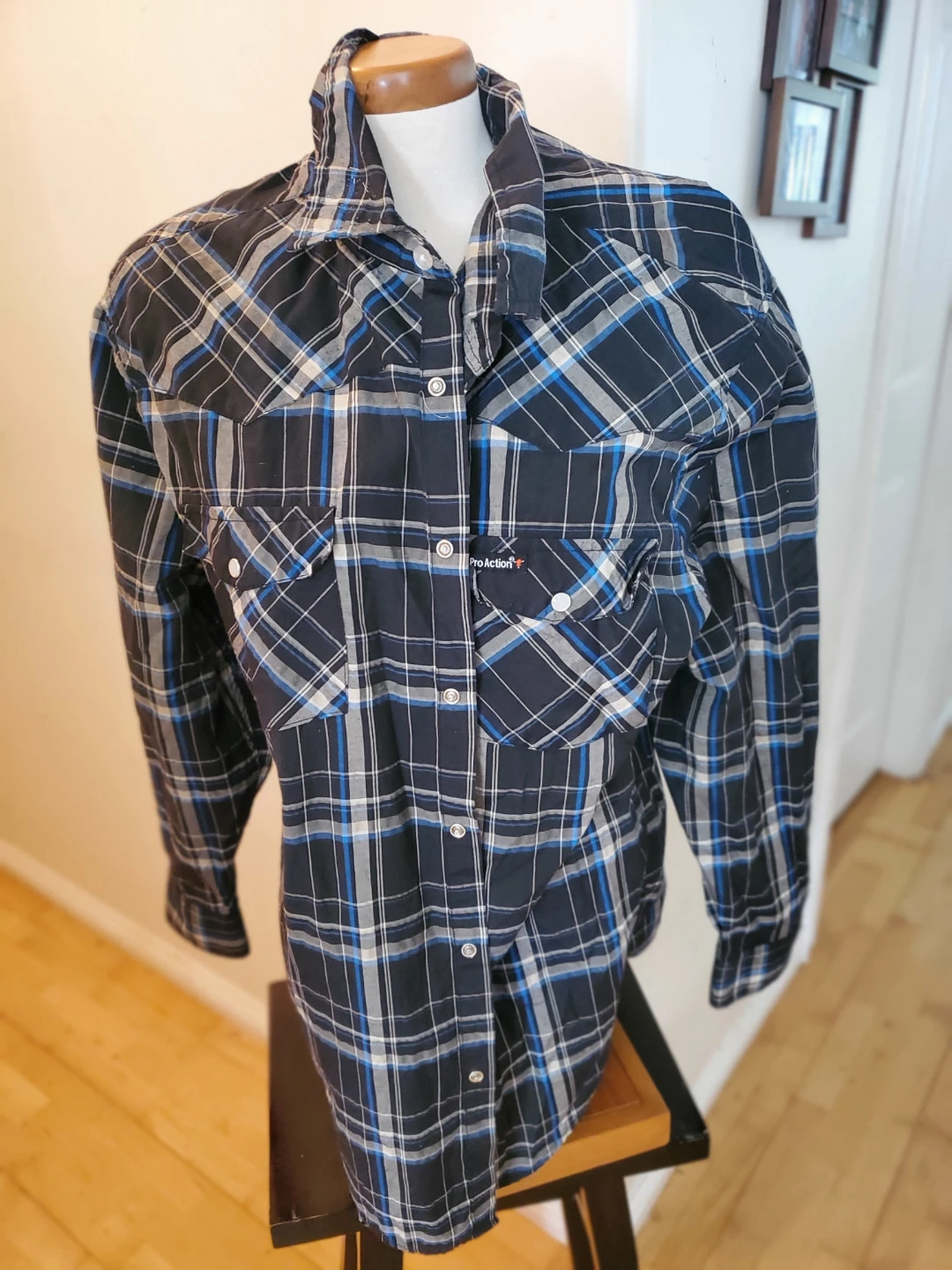 Clothing - photo 4