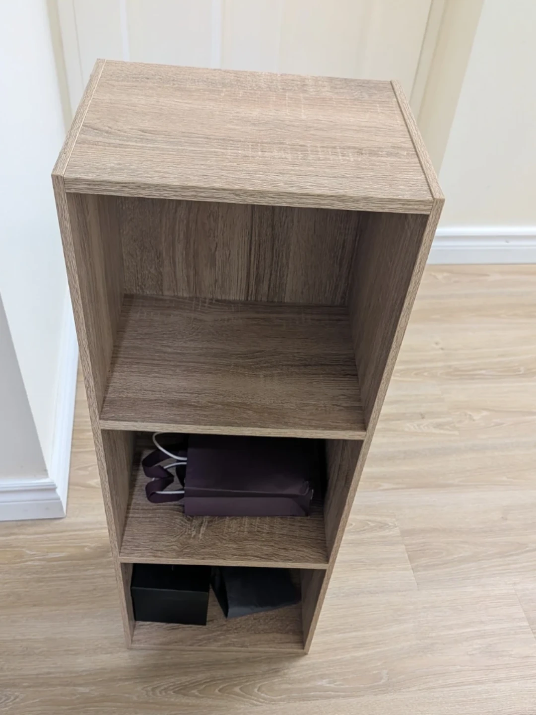 New Wood-look 3-shelf bookcase
