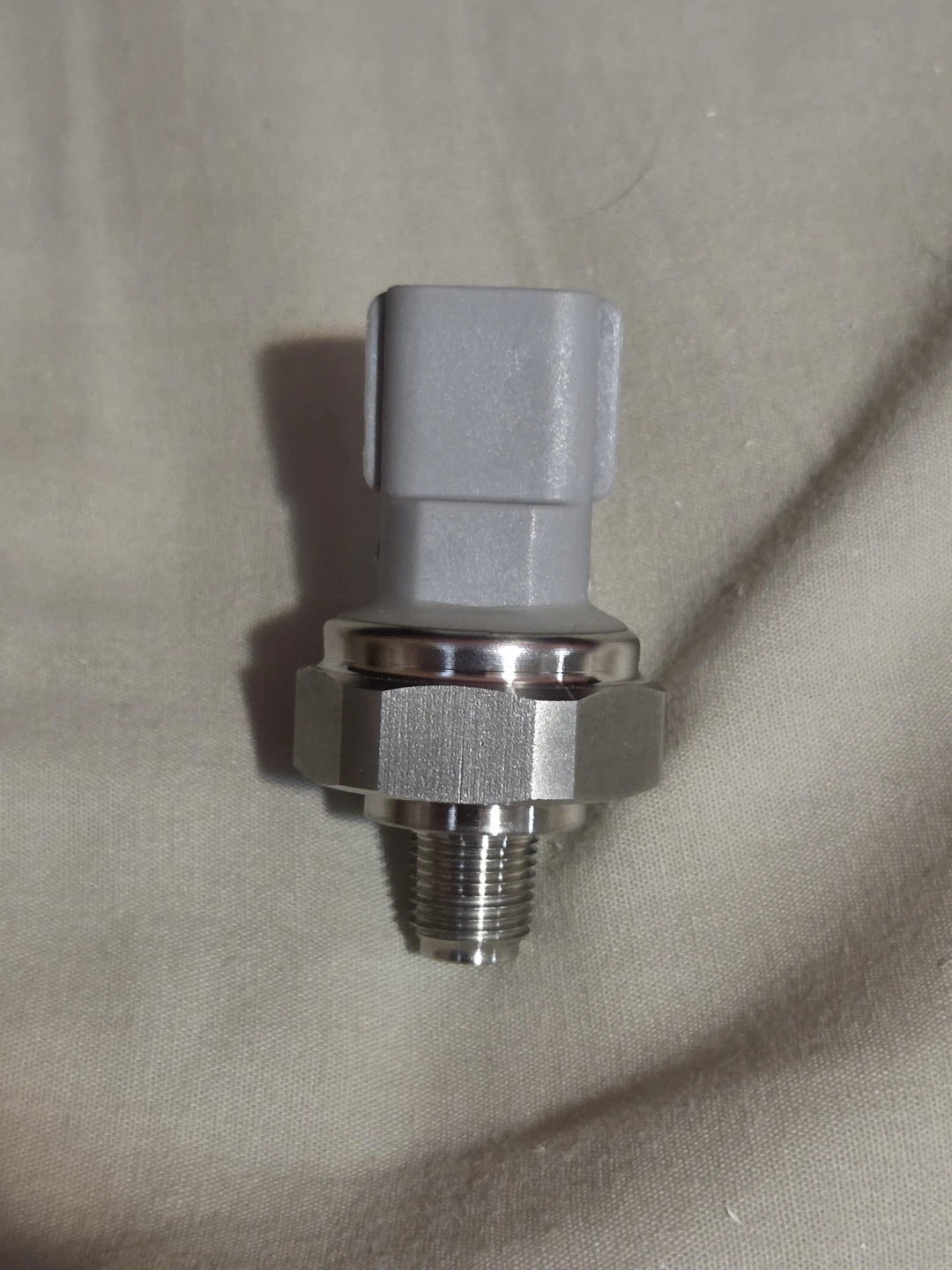 Nissan Oil Pressure Sensor 25070-3JT0A - photo 4