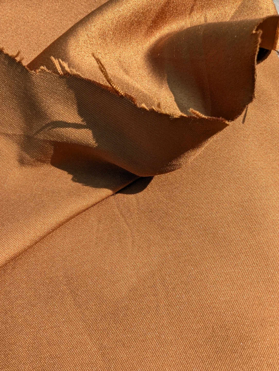 17 Metres Satin Dress Fabric - photo 3