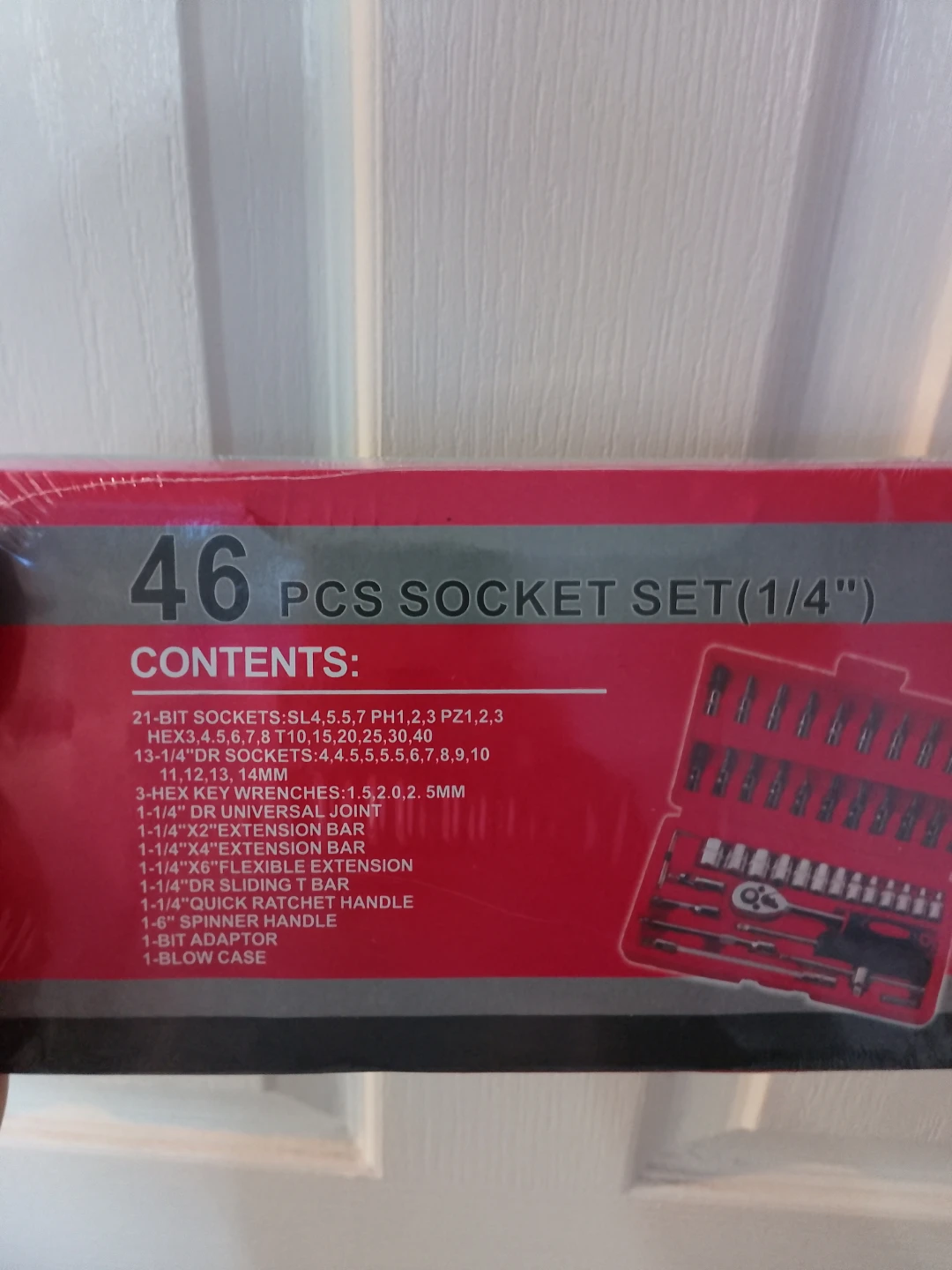 46 Piece 1/4" Drive Socket Set with Blow Case