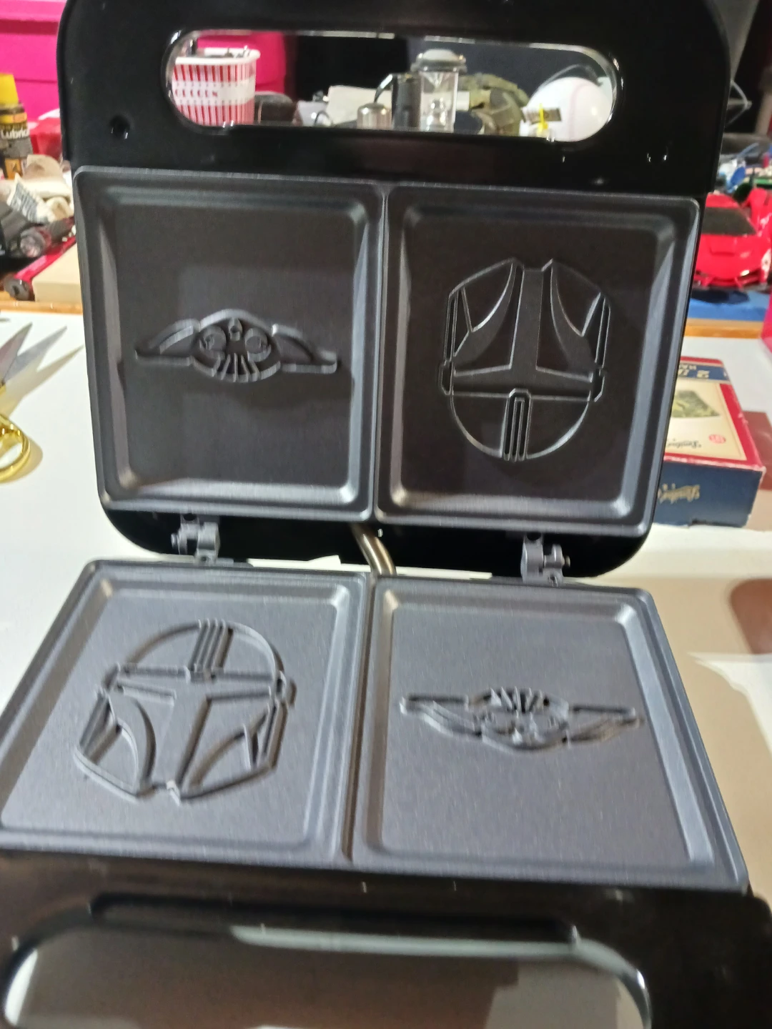 The Mandalorian Waffle Maker - photo 2