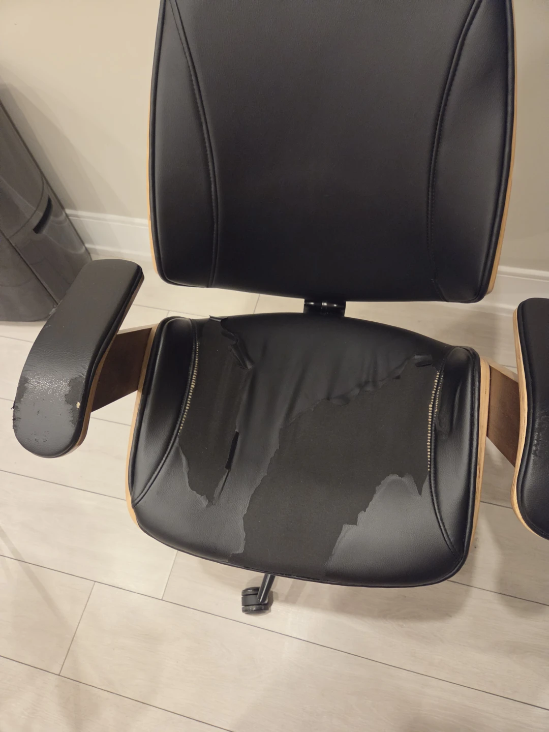 Office Chair - Black - photo 3