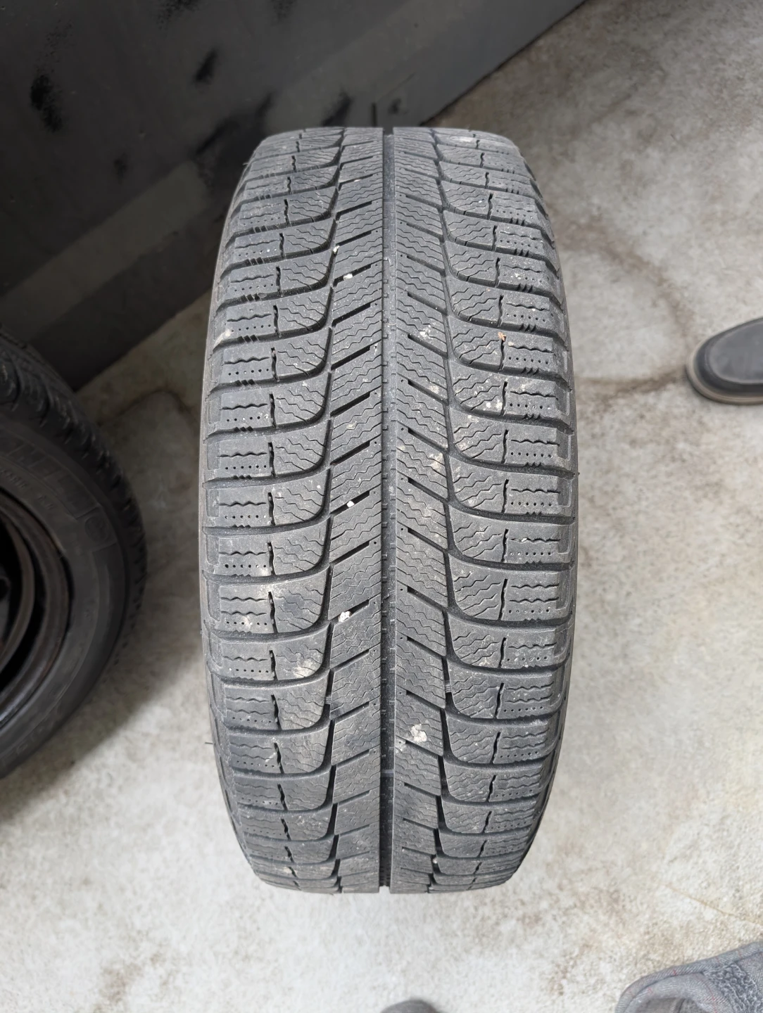 Michelin X-Ice 205/55R16 Winter Tires on Steel Rims - photo 2