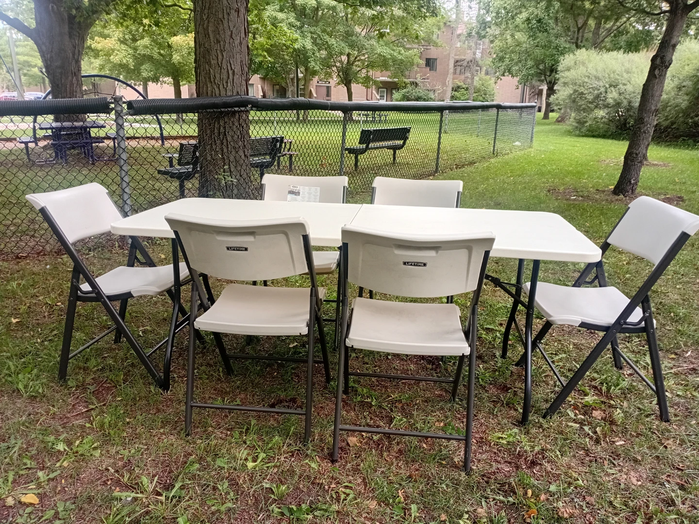 Lifetime Folding Tables and Chairs For Rent In London Ontario - photo 4