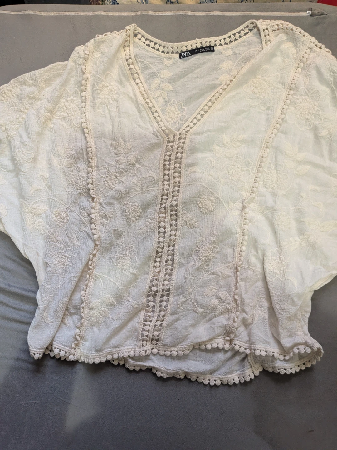 ZARA White Embroidered Top Size S