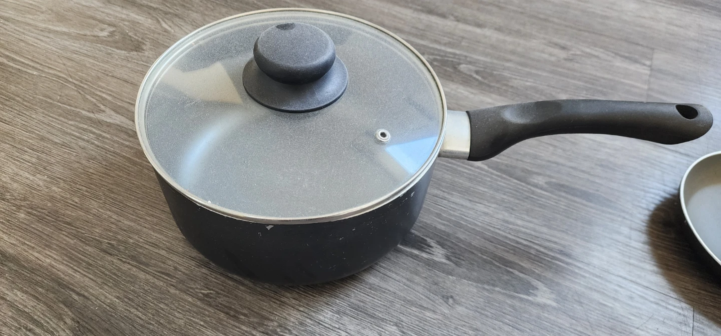 Saucepan with Glass Lid