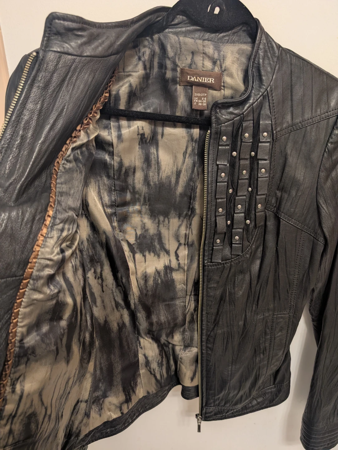 Danier - Leather Women's Jacket - XXS, XS, Small - photo 2