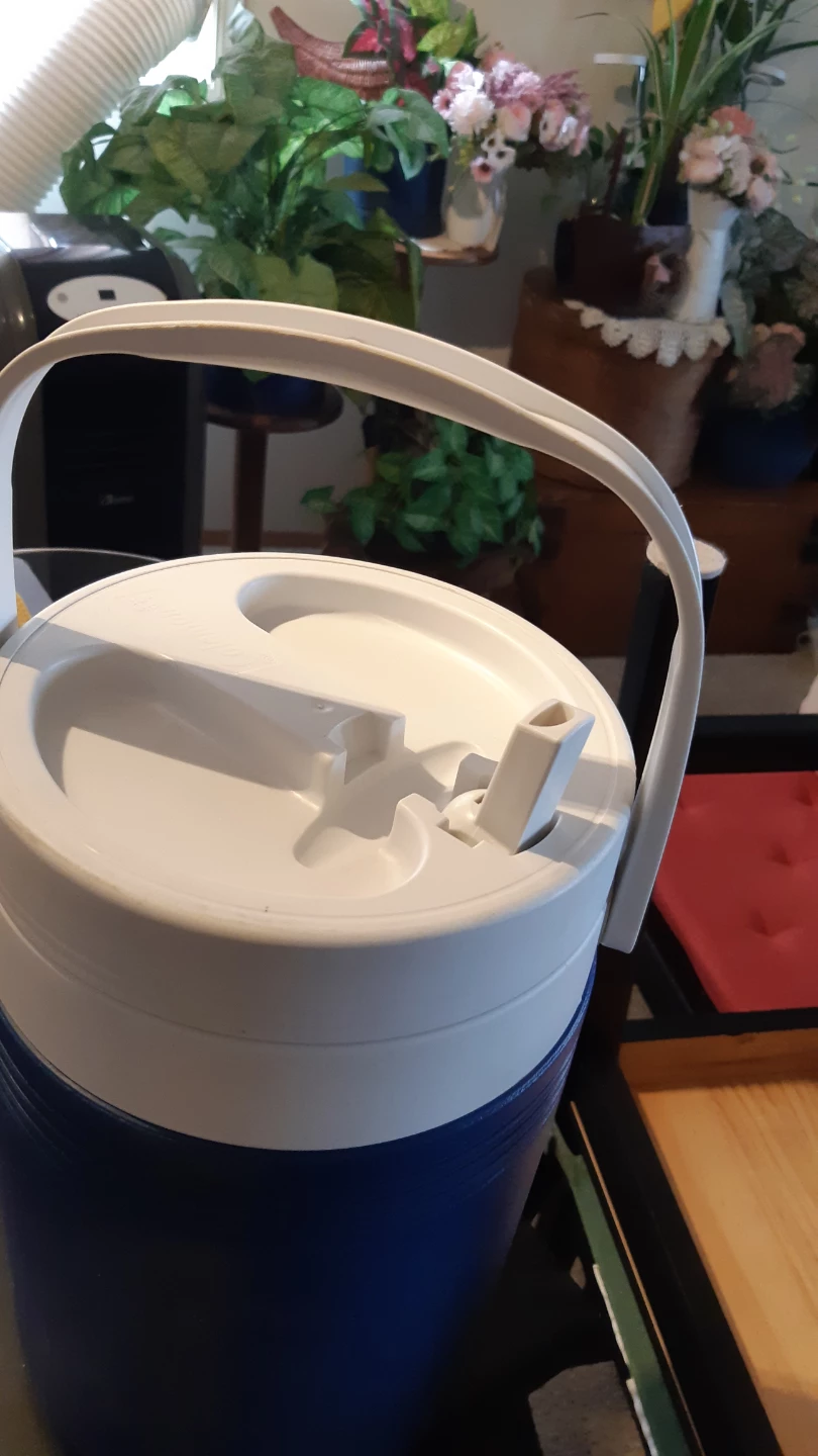 Blue and White Water Cooler Jug - photo 2