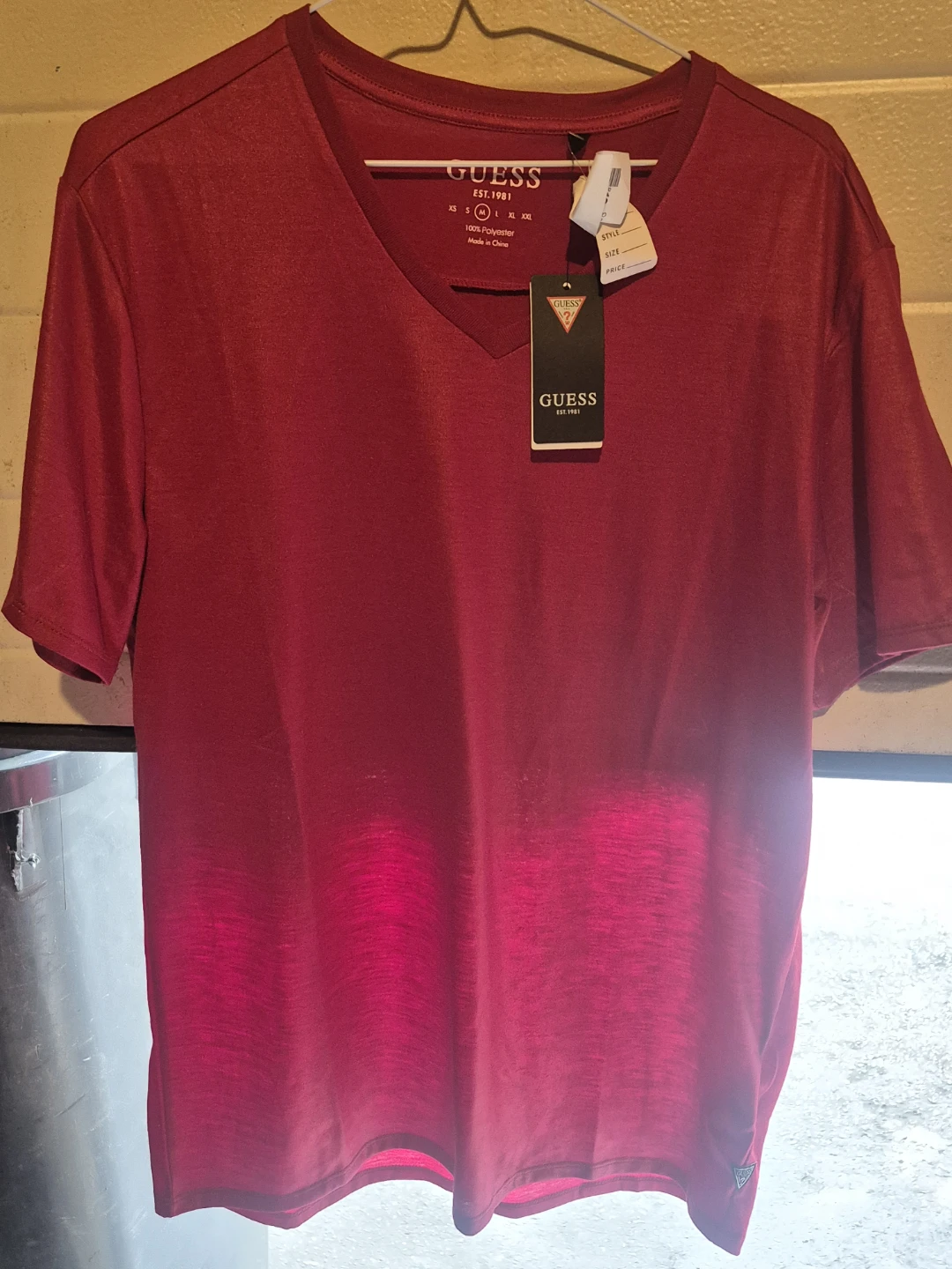 Guess Men's Red V-Neck T-Shirt - Size M