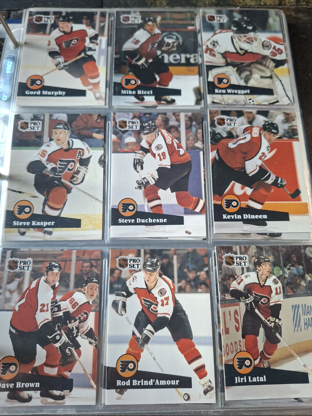 Pro Set Hockey Card Collection Binder with approx 500 cards - photo 5