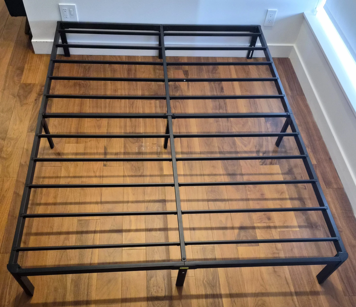 Black Metal Bed Frame - Queen size
