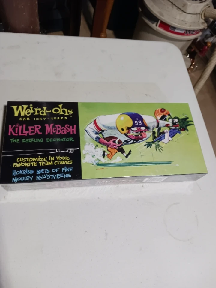 Weird-ohs Killer McBash Model Kit