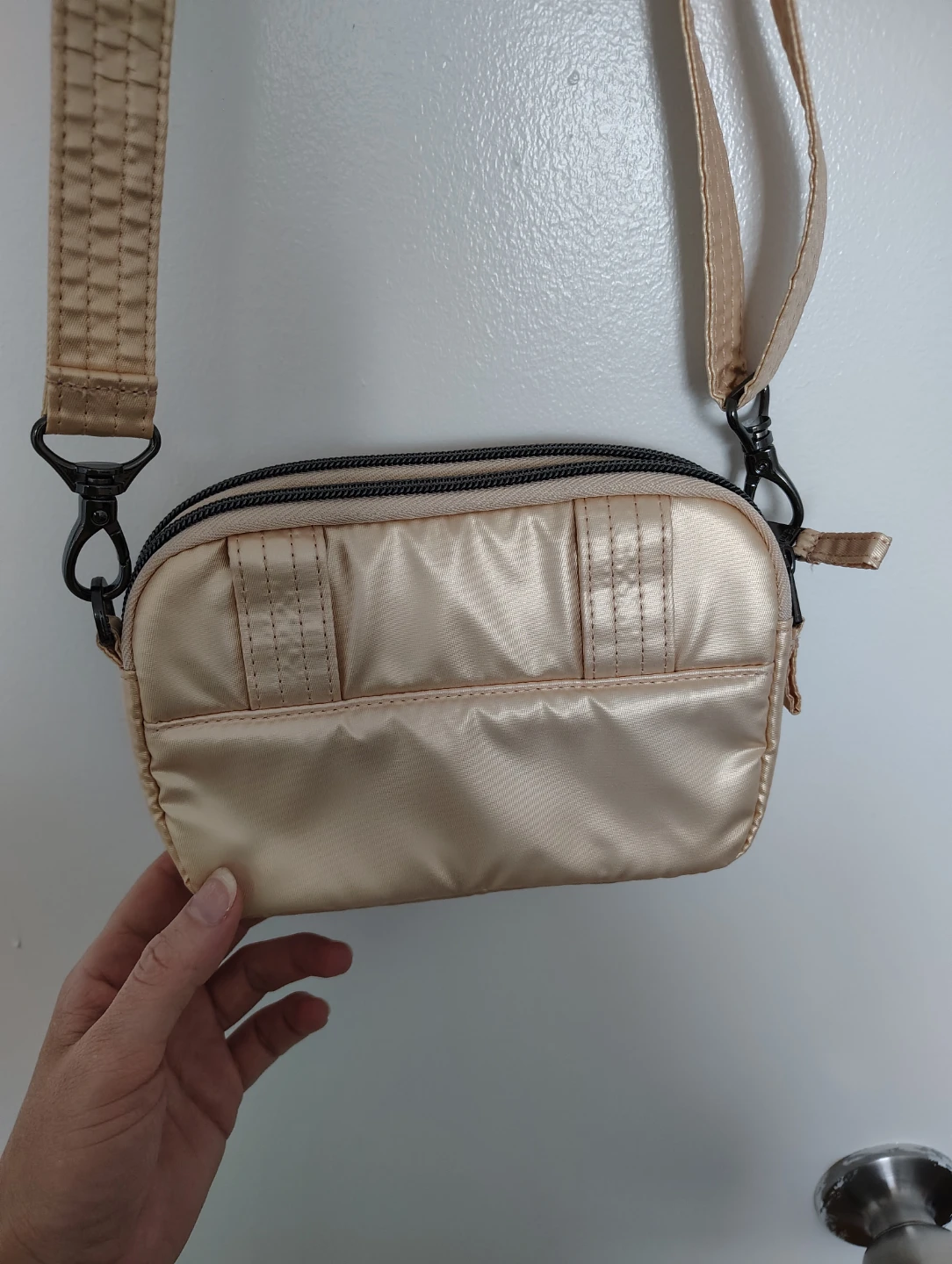🆕 lug Quilted Crossbody Bag in Champagne Gold - photo 2