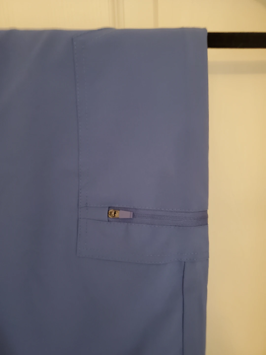 Women's 2 pc. Blue Scrubs Set ...New - photo 4