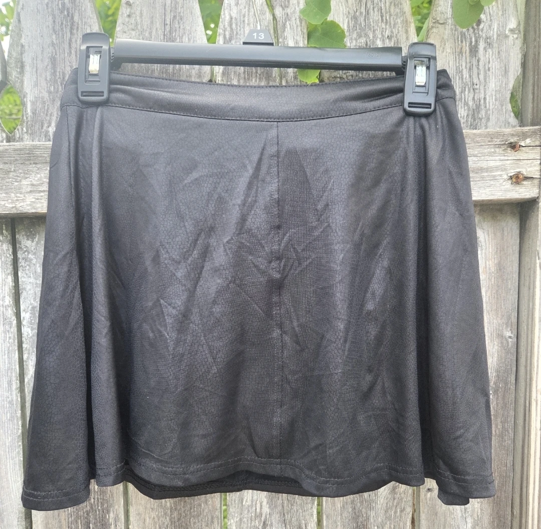 Swoon black mini skirt size S