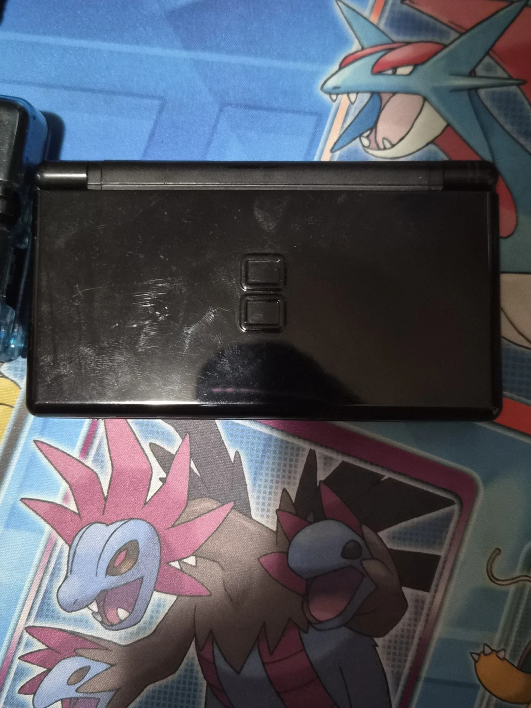 3 nintendo DS Lites, broken, for sale - photo 3