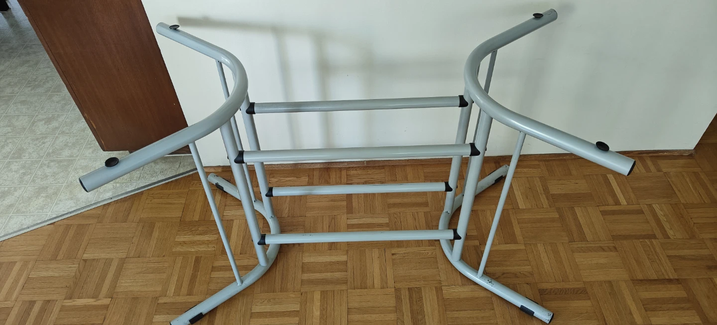 Metal Dining Table Frame (Broken Glass Top) - photo 2