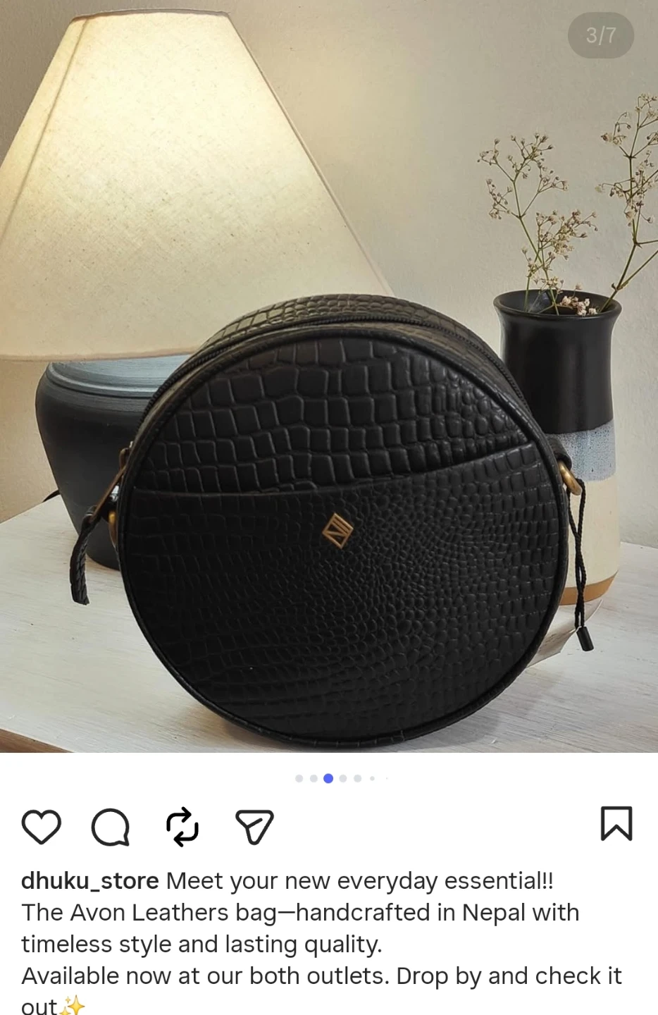 Neolith Croc Round Crossbody Bag - Black