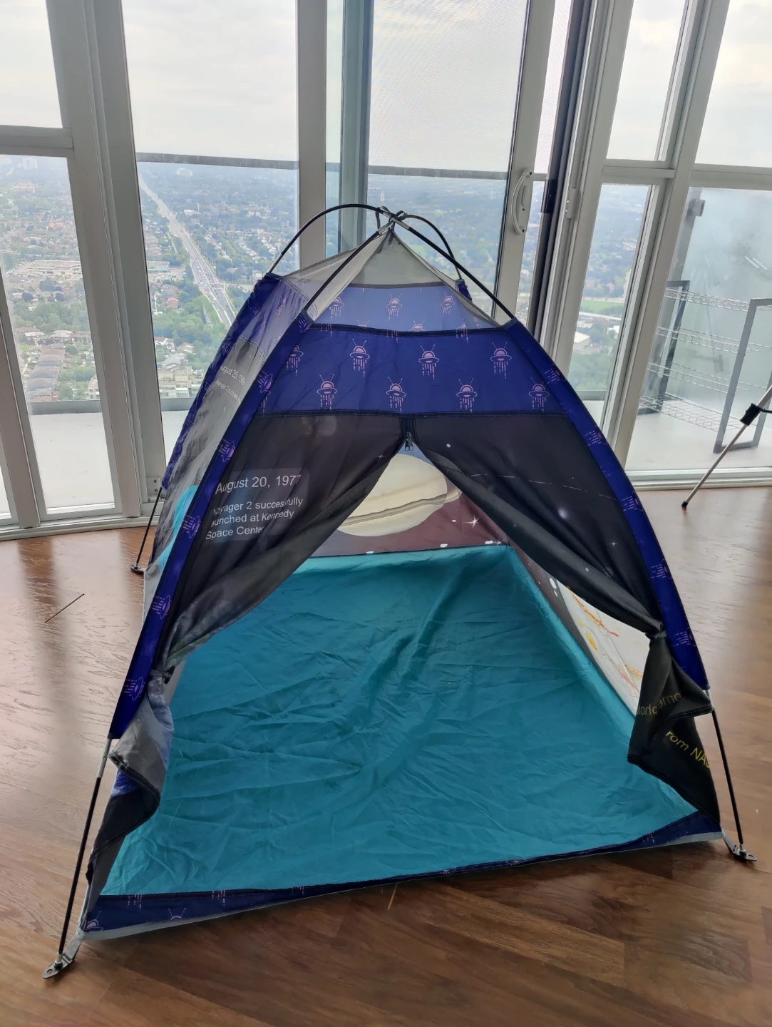 Space Themed Play Tent - photo 2
