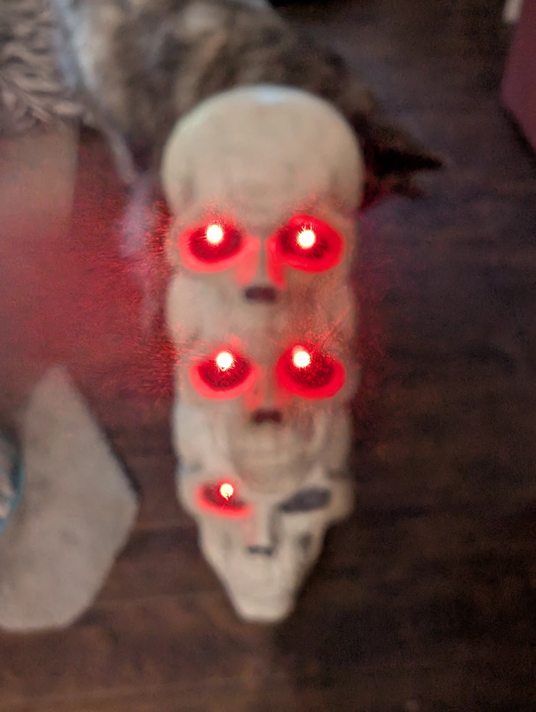 Stacking Skulls Halloween Decoration - photo 2