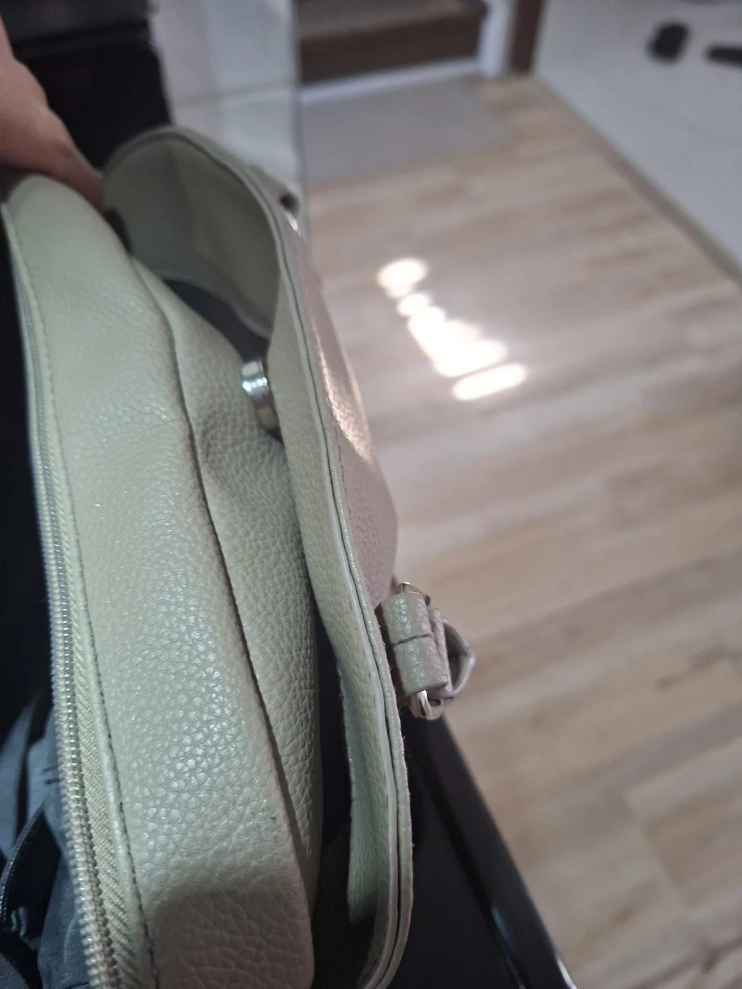 Reaction Kenneth Cole Taupe Faux Leather Satchel Handbag - photo 4
