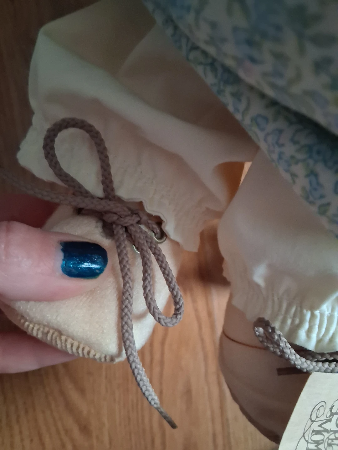 1984 Vintage Precious Moments Doll "Mother Sew Dear" - photo 4