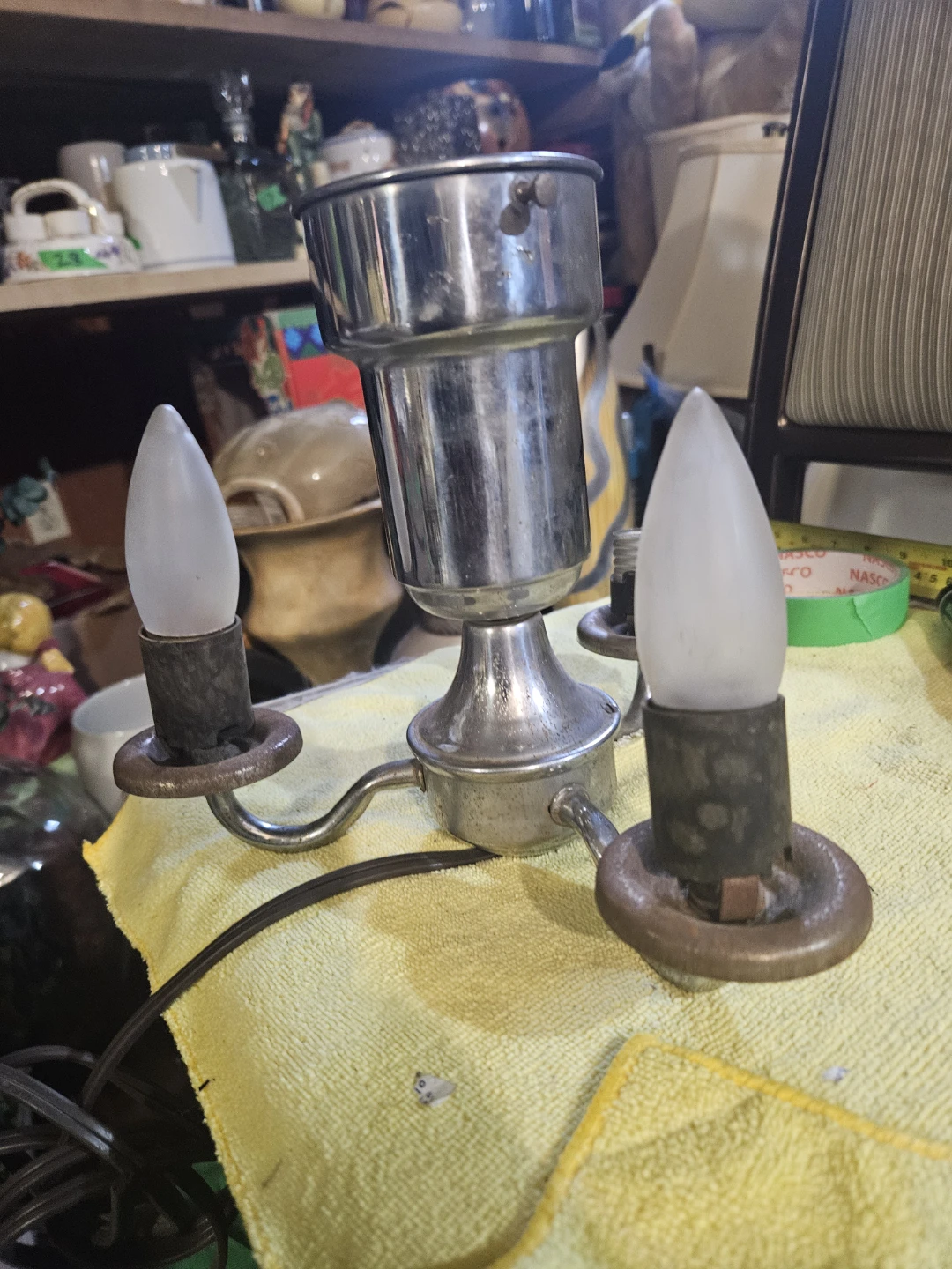 Vintage 3-Light Chandelier Lamp Fixture - photo 3
