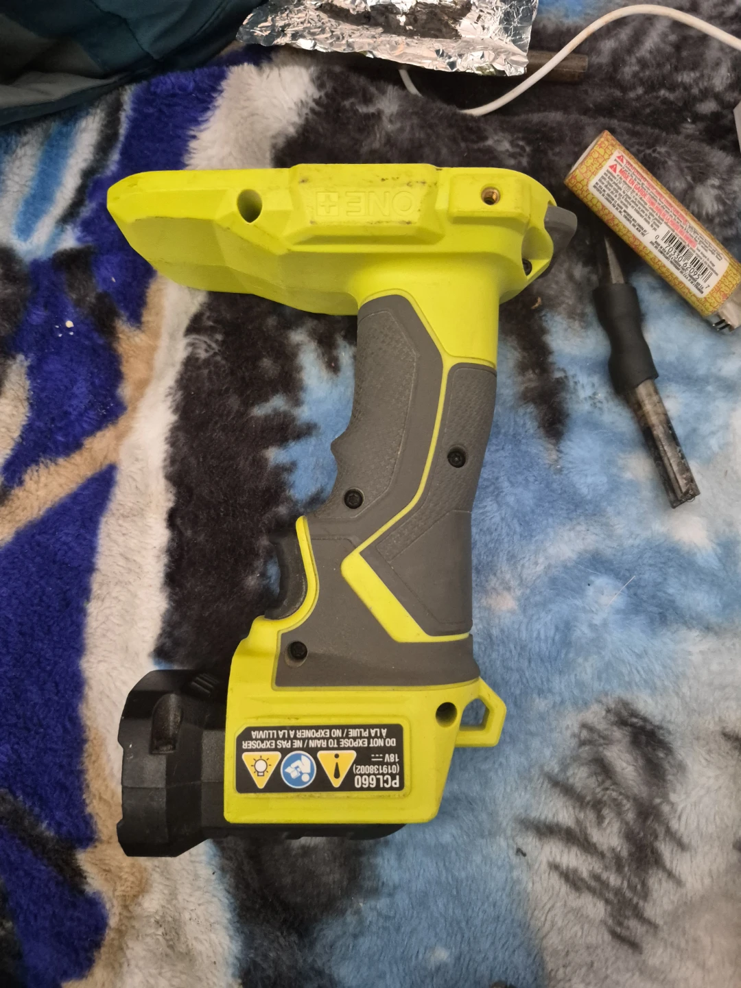 Ryobi PCL660 ONE+ Cordless Work Light - photo 2