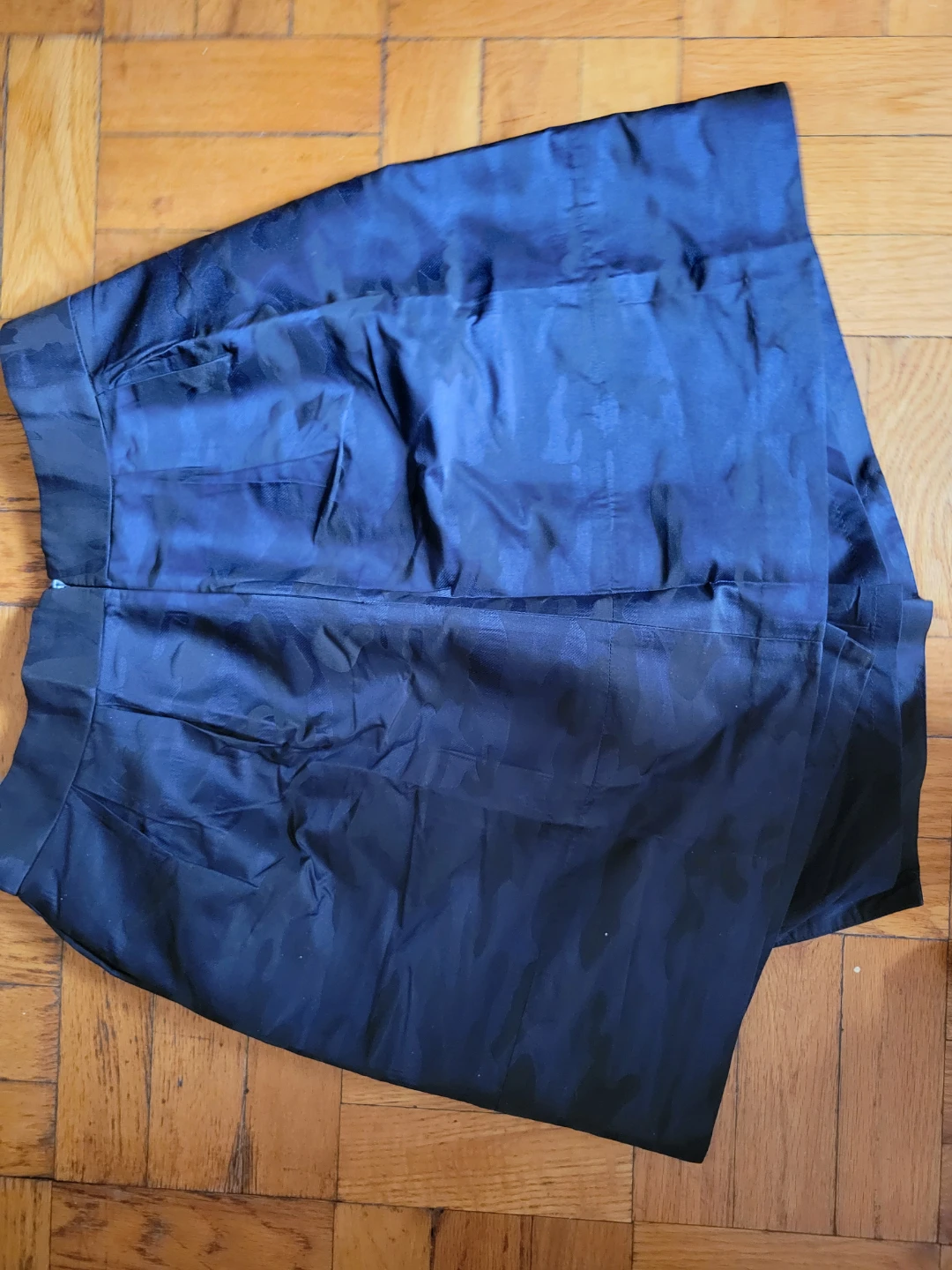 Banana Republic Petite Black Camo Skirt Size 8 - photo 4