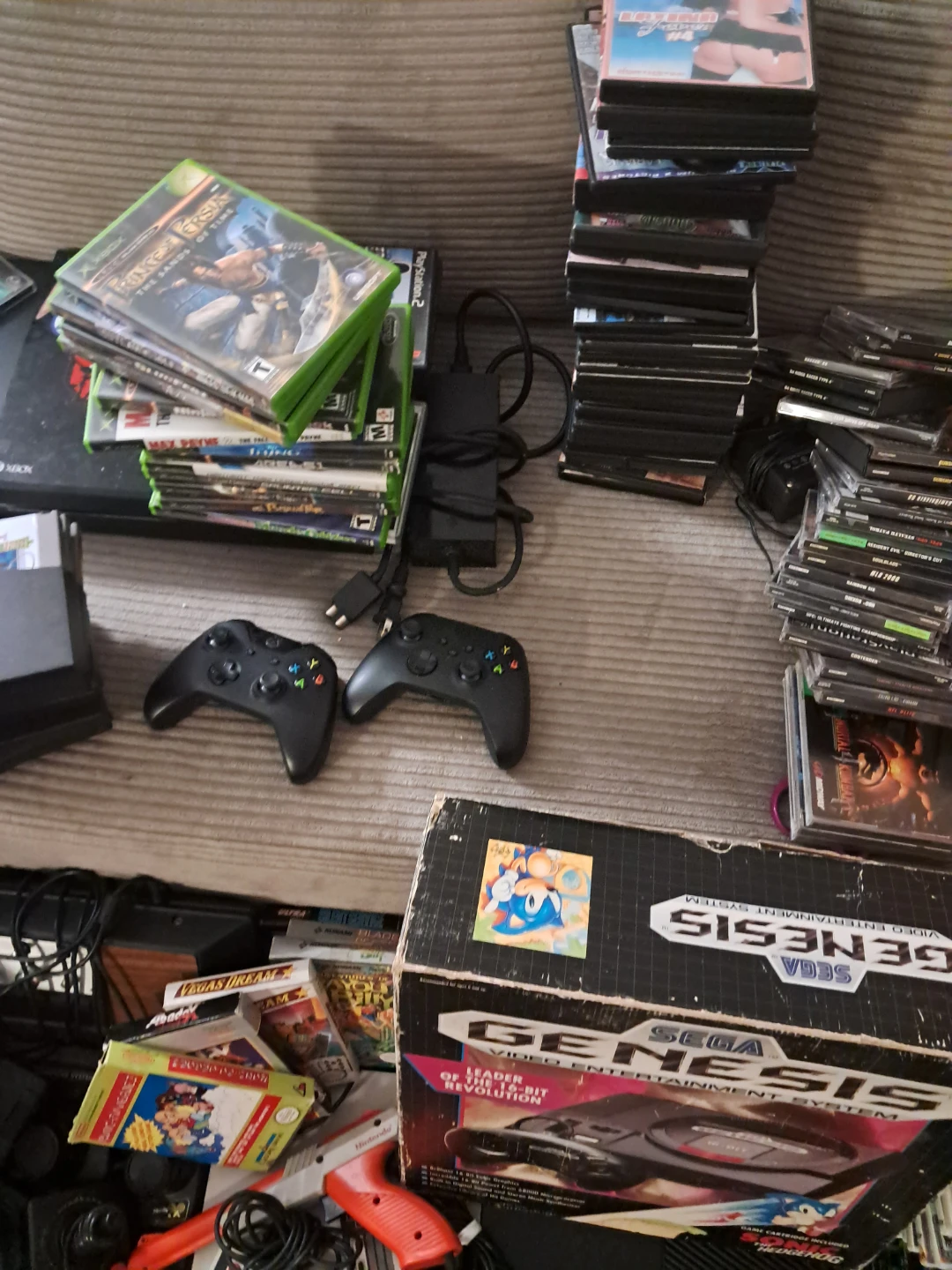Classic gaming console  lots bundle