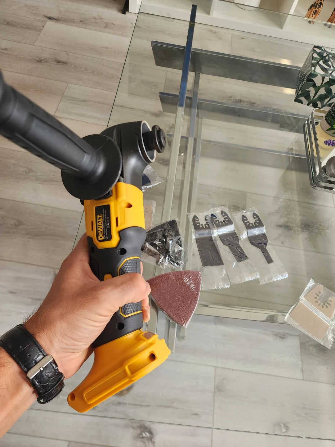 DeWalt Oscillating Multi-Tool - photo 2