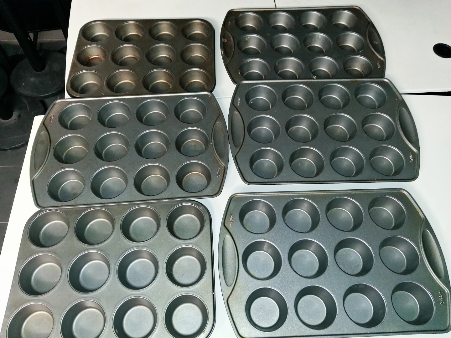 6x Wilton ( heavy) Muffin Pans