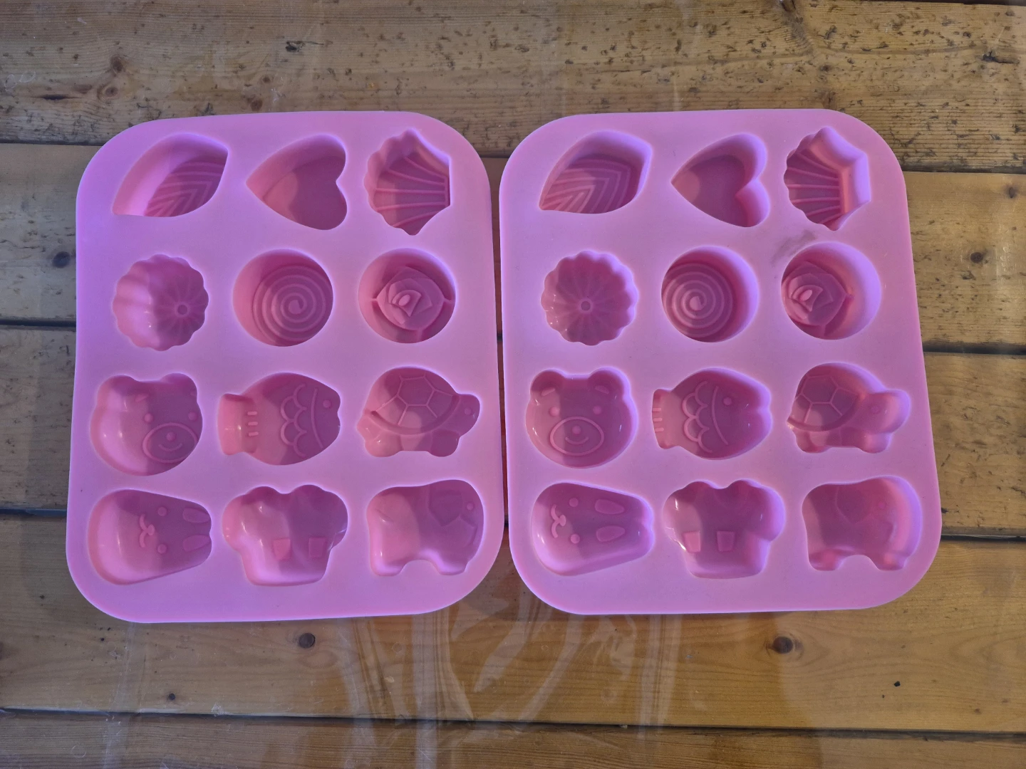 13 Assorted Silicone Molds for Baking and Crafts - photo 4