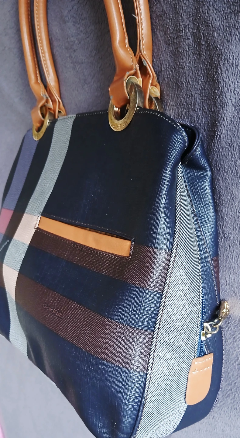 Goldfish Plaid Handbag - photo 3