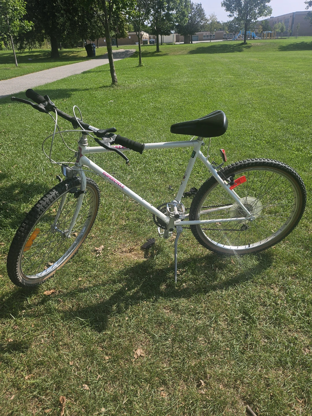 Supercycle Challenger GT Mountain Bike - photo 3