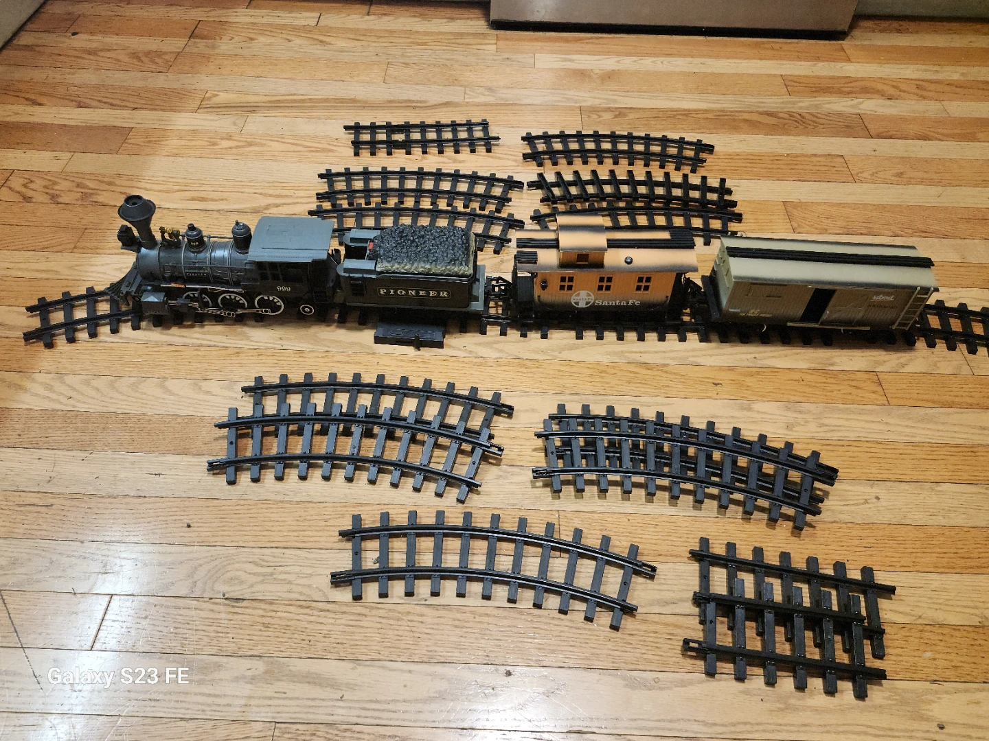 Pioneer Train Set with Track Pieces - photo 3
