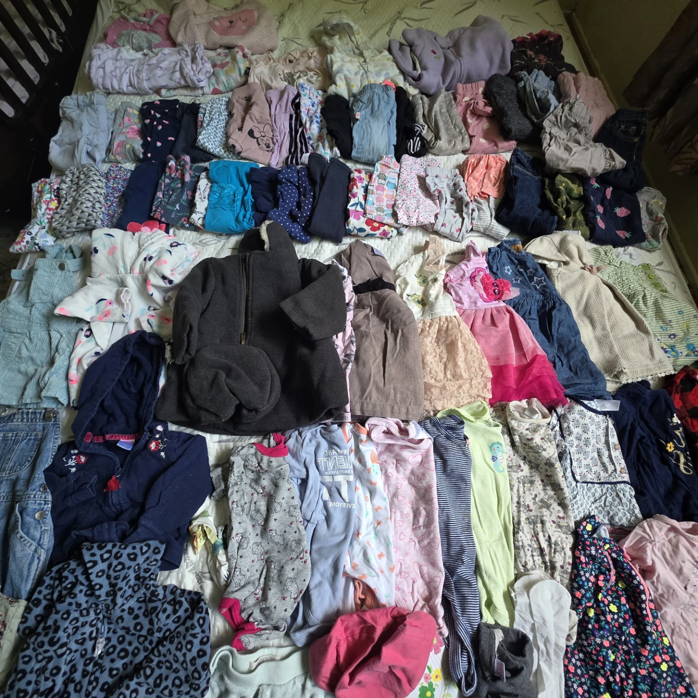 Large lot baby girl 12 month 80 pieces for 50 - photo 3