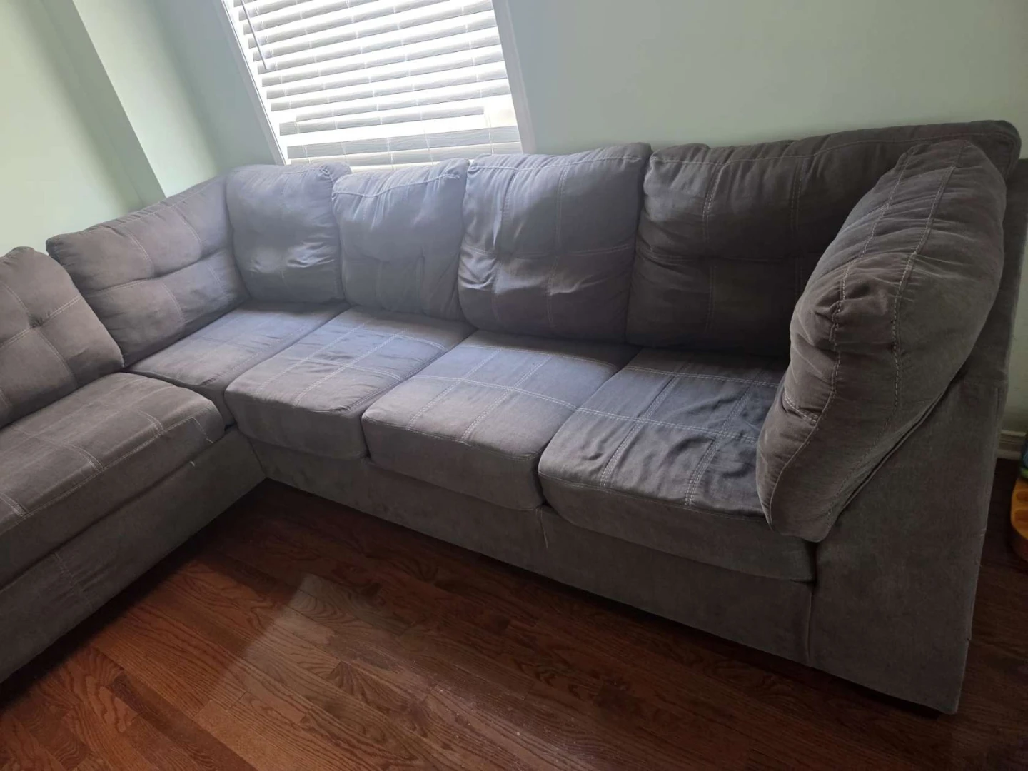 Grey Sectional Sofa with Chaise