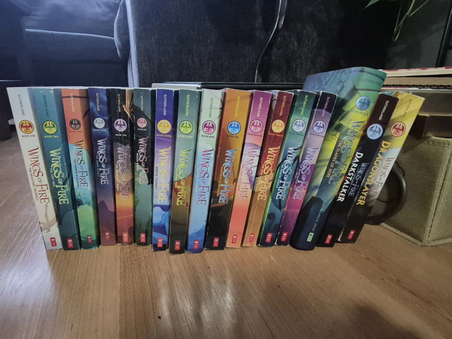 Wings of Fire Books by Tui T. Sutherland