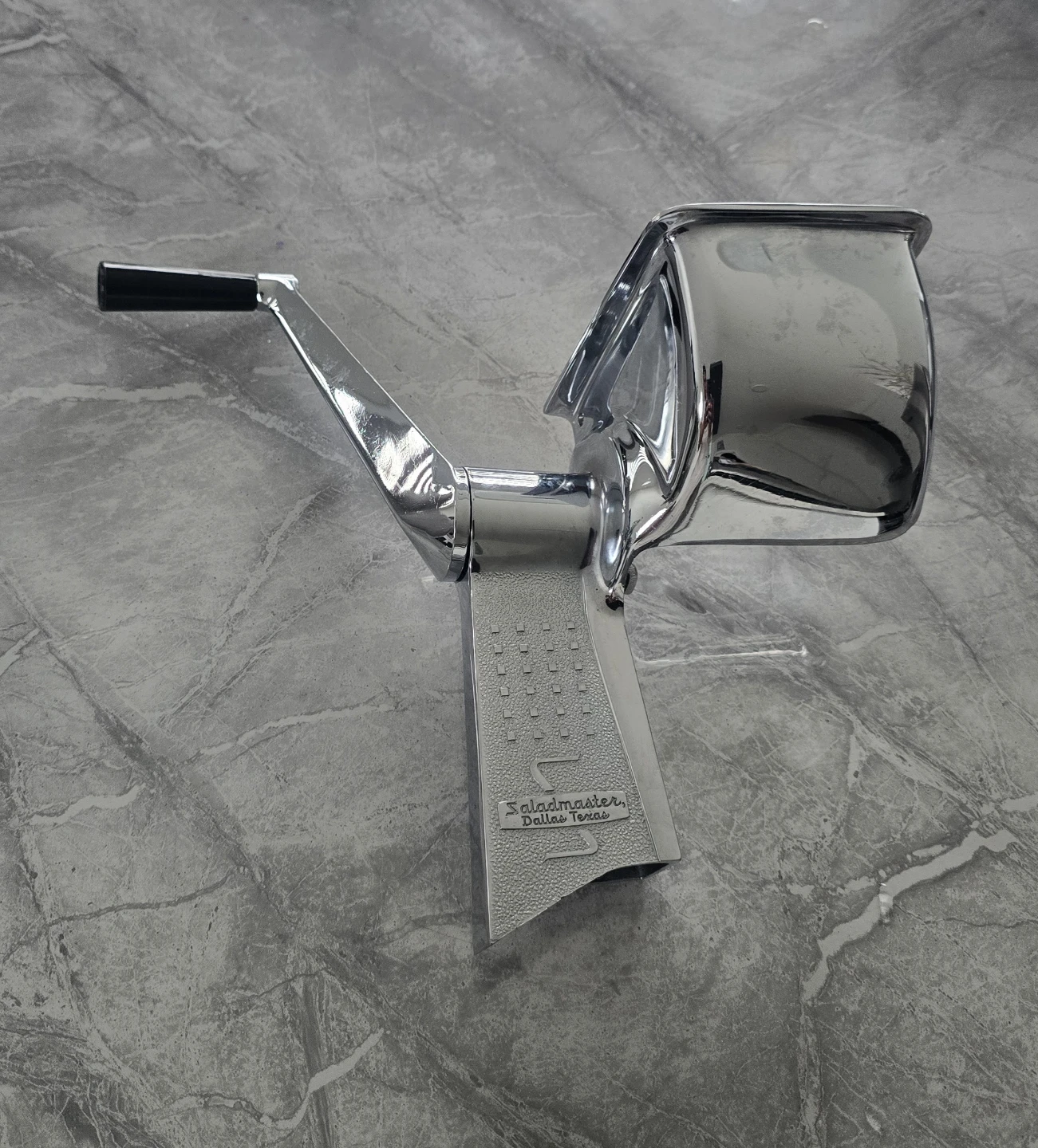 EXCELLENT SALADMASTER Manual Vegetable Shredder/Slicer Hou - photo 2