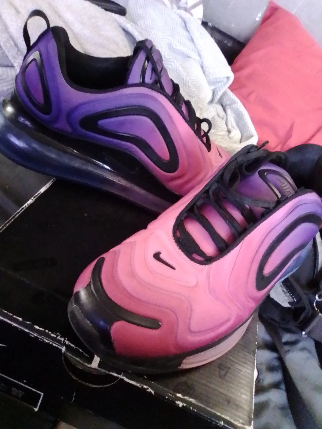 W AIR MAX 720