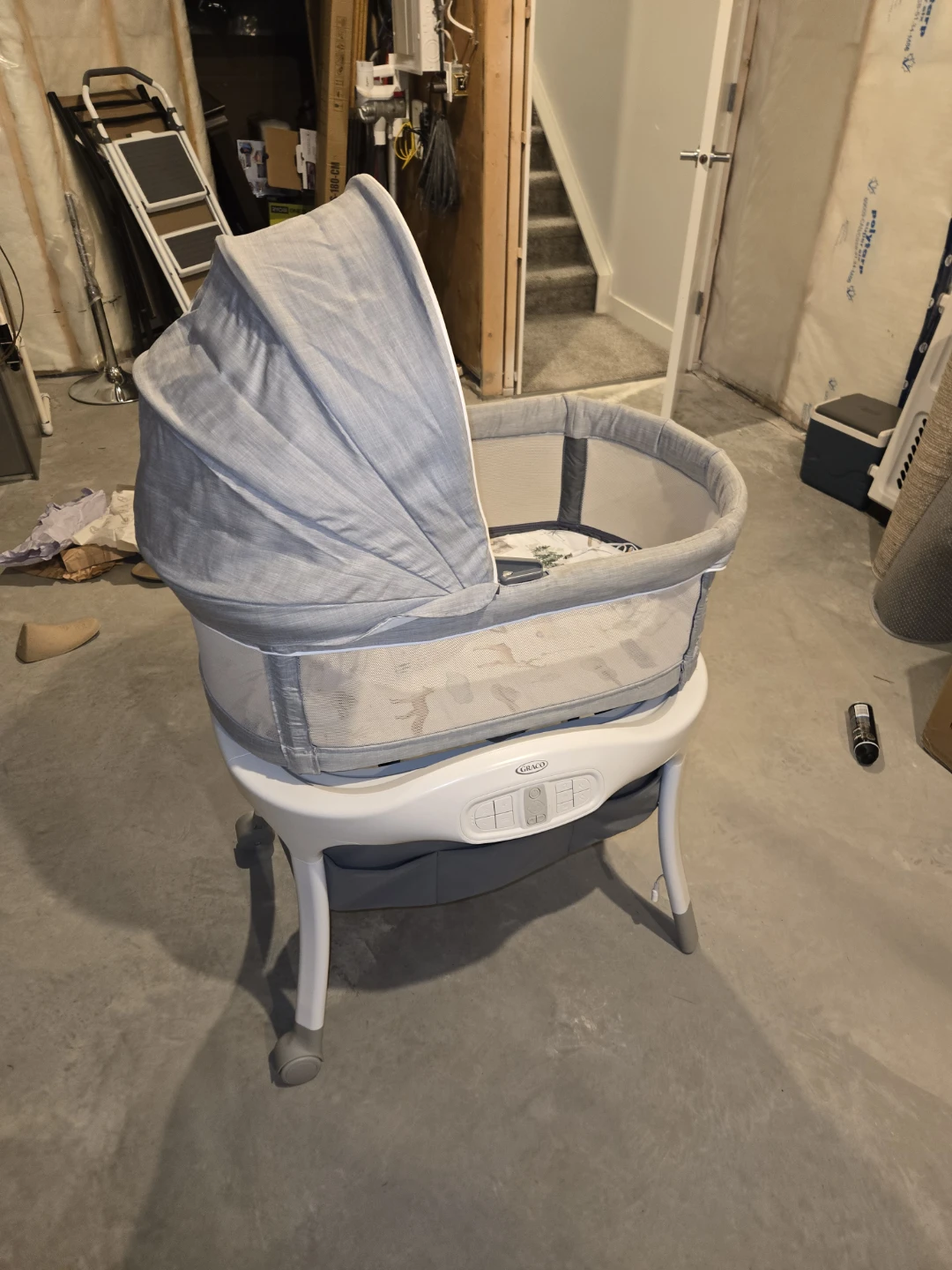 baby Bassinet for SALE.