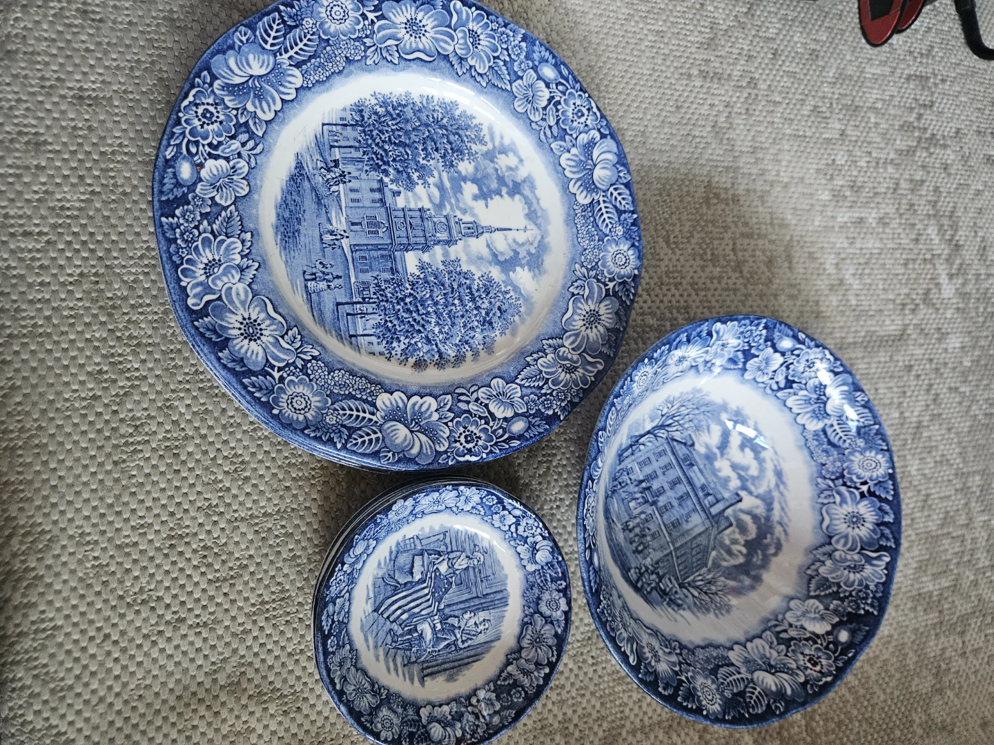Liberty Blue "Betsy Ross" Historic Colonial Plates & Bowl Set