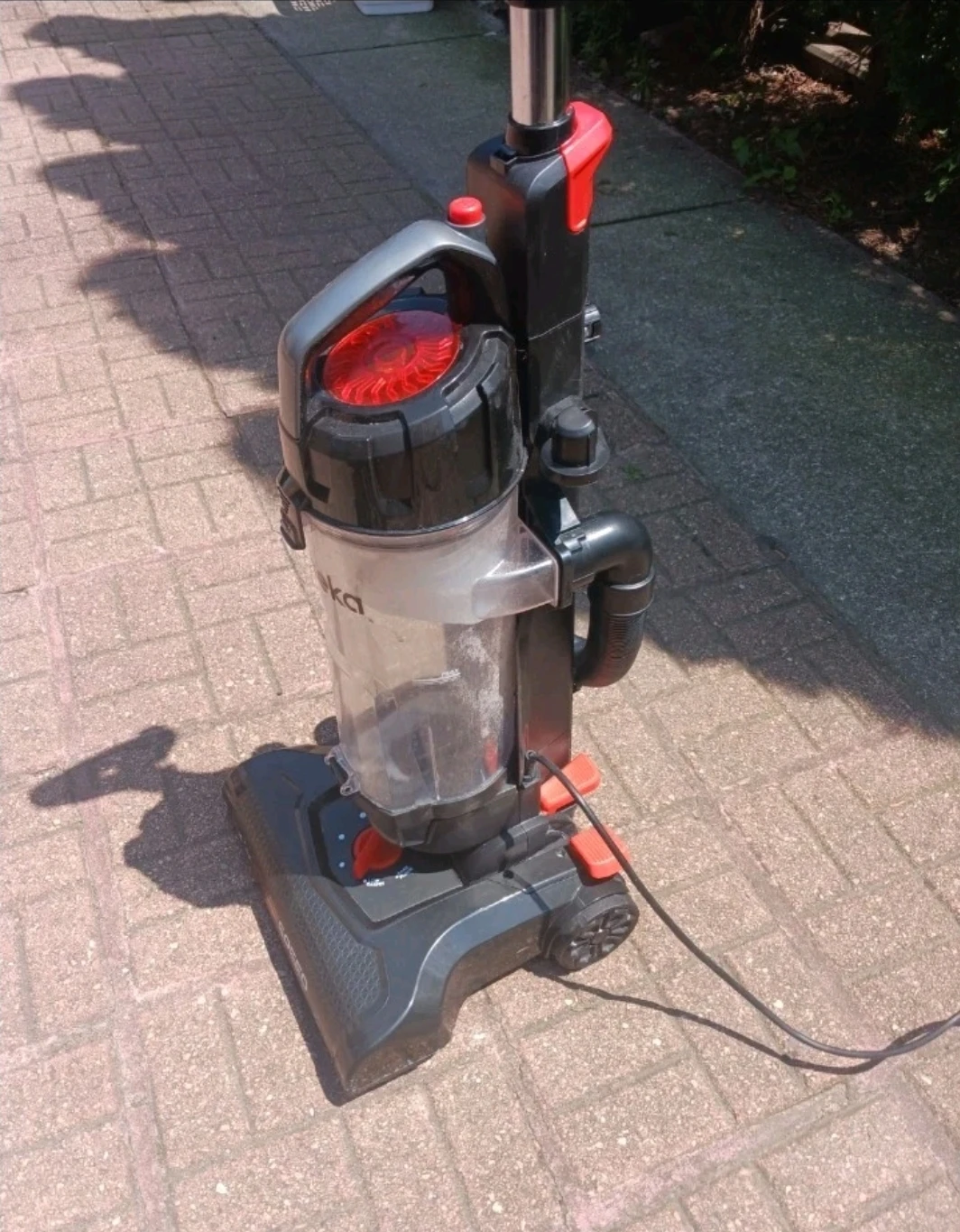Eureka Air Speed Compact Bagless carpet & Floor Vacuum Cleaner, - photo 3